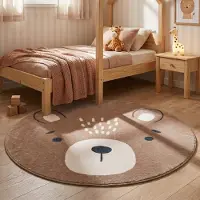 Little Olly Rund tvättbar barnmatta | Sammy Bear brun hos Volero | Ø 100 cm | Polyester | Figurer/Karaktärer | Rund | Låg lugg