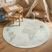 Little Olly Rund barnmatta | Globe mintgrön hos Volero | Ø 100 cm | Polyester | Figurer/Karaktärer | Rund | Låg lugg