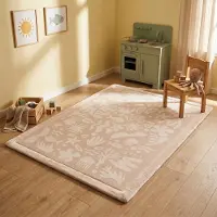 Little Olly Tvättbar lekmatta | Flo beige hos Volero | 80x150cm | Polyester | Figurer/Karaktärer | Rektangulär | Plattvävd