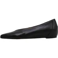 Wonders Triana 02 Ballerinor