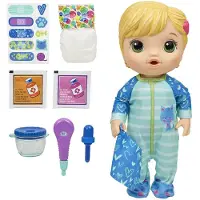 Hasbro Baby Alive Mix My Medicine Docka, Kattpyjamas, Dricker och Kissar, Läkartillbehör, Blond Hårlek för Barn 3+