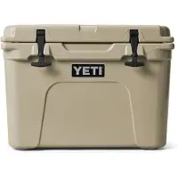 Yeti Tundra 35L Cooler, Tan, cool box