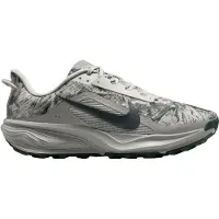 Nike - Trailskor - Pegasus Trail Spruce Fog/Black Spruce för Unisex - Storlek 42 - Grå