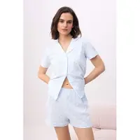 Trendyol Kort pyjamas pastellblå / vit