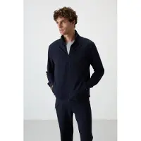 Tommy Life Herrstickad fleece sweatshirt och byxor set