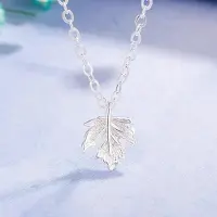 YIRAN Jewelry S925 Silver 45cm Halsband Lönnlöv Hänge För Kvinnor Böhmen Löv Halsband Kedja Växt Silver 925 Halsband Naszyjnik vit