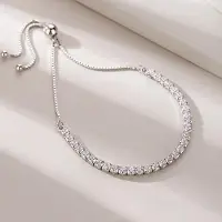 YIRAN Jewelry Foxanry Justerbara 925 Sterling Silver Armband För Kvinnor Festtillbehör Trendiga Eleganta Glittrande Zirkon Bröllopsmycken Gåvor white