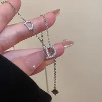 YIRAN Jewelry Nytt Mode Transparent Sovande Zirkon Bokstav D Tofs Stjärnhänge Nyckelbenshalsband Dam Smycken Fest Bröllopssmycken Gåva