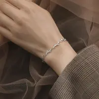YIRAN Jewelry Justerbar Allergiförebyggande 925 Sterling Silver Bladberlock Armband & Armring För Kvinnor Julklappsfest Smycken Sl126