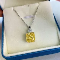 YIRAN Jewelry 100 % S925 Sterling Silver Glittrande Topaz Högkolhaltig Diamant Fyrkantigt Hänge Halsband För Kvinnor Fest Fina Smycken Gåva beige