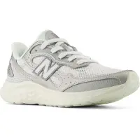 New Balance Fresh Foam Arishi V4 Skor