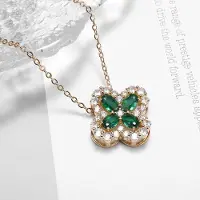 YIRAN Jewelry Utsökt turgrön fyrklöverhänge halsband för kvinnor flickor nyckelbenshalsband för Alla hjärtans dag white