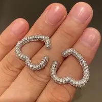 YIRAN Jewelry Huitan Stora Hjärta Örhängen för Kvinnor Uttalande Kärleksörhängen Mode Kontrakterad Design Trendiga Öronhål Kvinnliga Smycken brown
