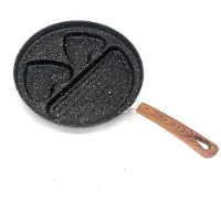 Yiran Furniture Trefackig kärlekstekpanna Livsmedelsgodkänd Belagd Mini Omelettpanna Non-stick Slitstark Handtag Matlagningsredskap Tillbehör black