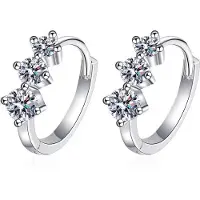 YIRAN Jewelry Trendiga 0,72 ct D-färg Vvs1 Moissanite Klämmor för Öronen för Kvinnor Vitguldpläterad 925 Sterling Silver Cirkelörhängen Flickpresent white