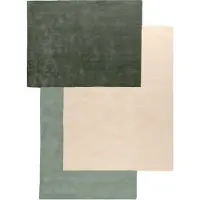 Studio Clarice Abstrakt ullmatta | Jules gräddvit/grön hos Volero | 230x330cm | Grön | Cotton | Fria former | Inomhusmattor