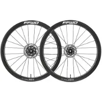 FFWD Ryot 44 Dt240 Exp Cl Disc Tubeless Landsvägshjulset
