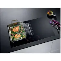 AEG CCE84779CB induktionshäll med fläkt, 4 zoner, svart