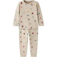 Name It Mini Pyjamas 'NMNVISMAS' beige / gran / mörkröd / vit