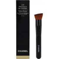 Chanel 2-In-1 Foundation Brush Fluid & Powder