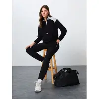 Tommy Life Färgblockerad fleece träningsoverallsset