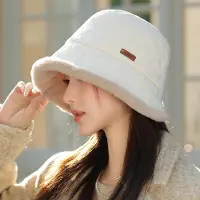 Yiran bag Japansk Höst och Vinter Ny Sammet Förtjockad Fiskarhatt Vindtät och Varm Hatt Dam Litet Ansikte Bucket Hat Casual Bassänghatt average size white