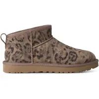 Ugg - Stövlar och kängor dam - W Classic Ultra Mini Spotted Chestnut för Unisex - Storlek 36 - Brun
